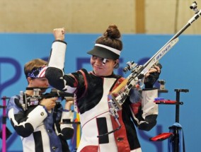 Chiara Leone在巴黎奥运会上赢得女子50米步枪3位射击，为瑞士赢得首枚金牌